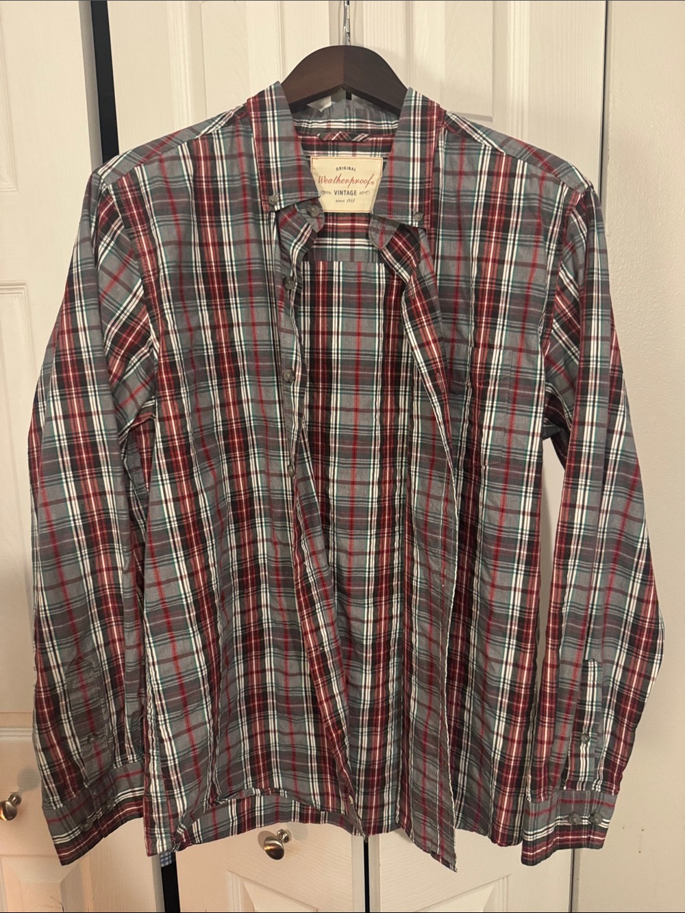 Weatherproof Men's Red and Gray Plaid Long-Sleeve Button-Down Shirt